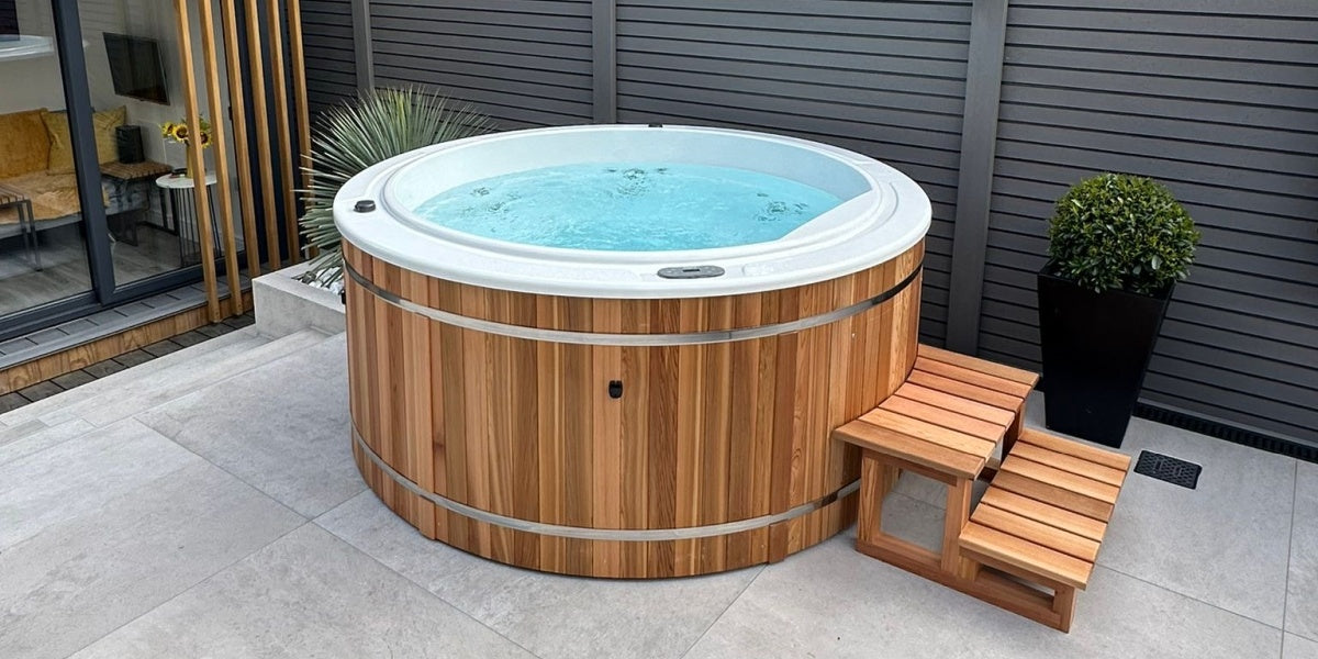 Urban Cedar Spa Premium WiFi Round Hot Tub Package