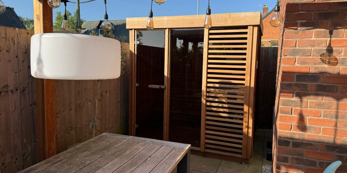 Urban Cedar Glass Compact Clear Outdoor Sauna 7FTx6FT (Pre-Owned)