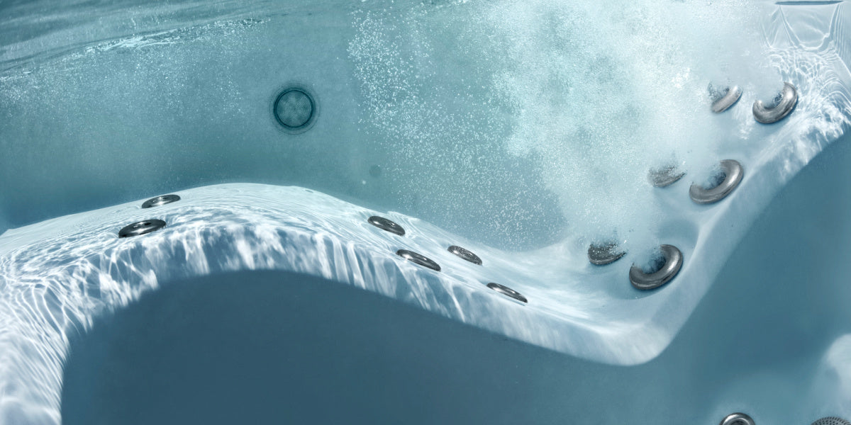 Urban Cedar Spa Premium Mini WiFi Hot Tub Package